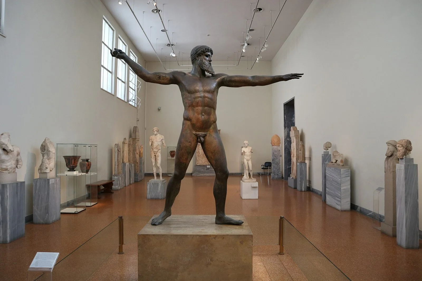 Bronzová socha Dia nebo Poseidona z mysu Artemision